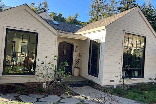 House sit in Mill Valley, CA, US
