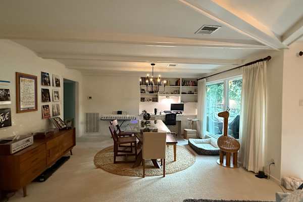 House sit in Houston, TX, US