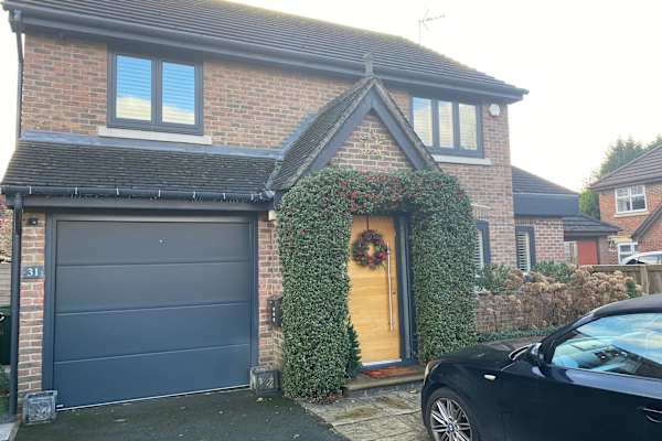 House sit in Wilmslow, United Kingdom