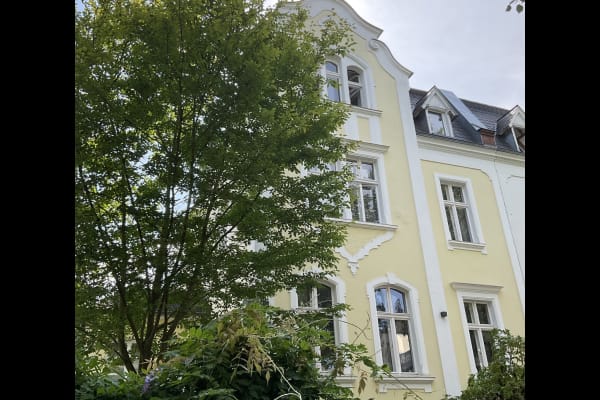House sit in Berlin, Germany