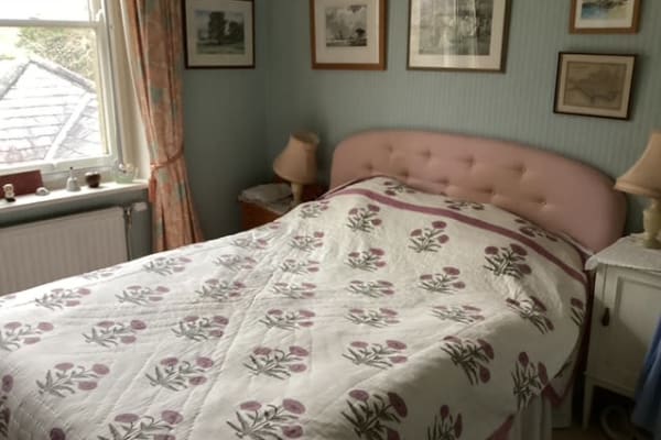 House sit in Sherborne, United Kingdom