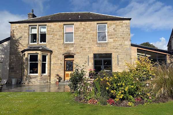 House sit in Biggar, United Kingdom