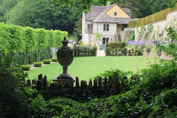 House sit in Tetbury, United Kingdom