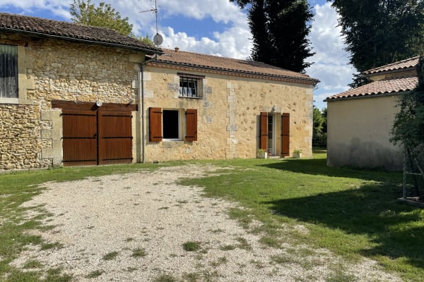 House sit in Bergerac, France