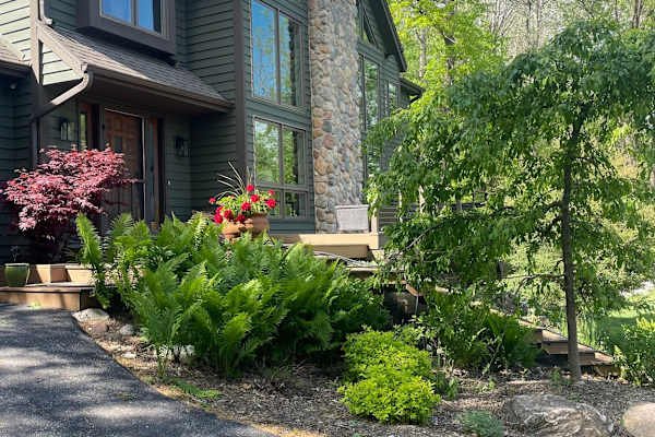 House sit in Delafield, WI, US