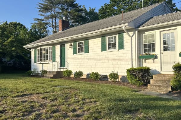 House sit in Scituate, MA, US