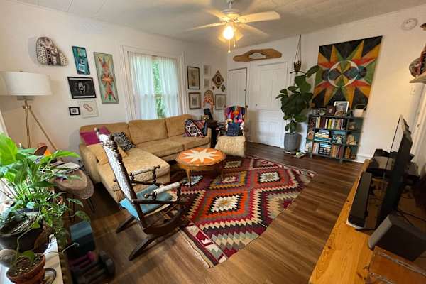 House sit in Swarthmore, PA, US