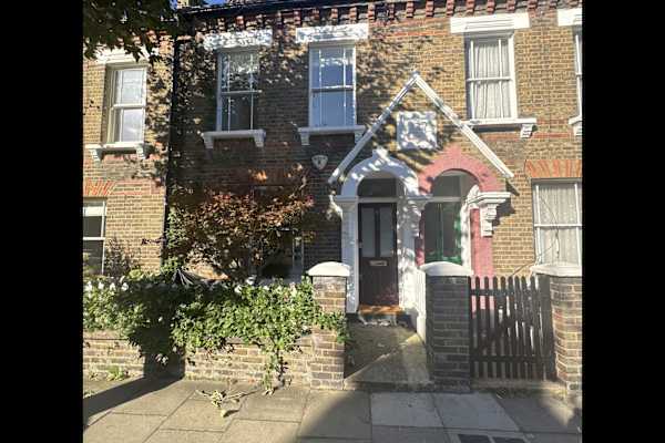 House sit in London, United Kingdom