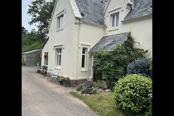 House sit in Kingsbridge, United Kingdom