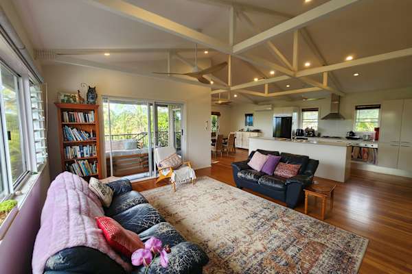 House sit in Woolgoolga, NSW, Australia