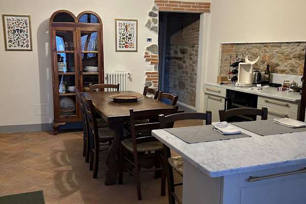 House sit in Vicopisano, Italy