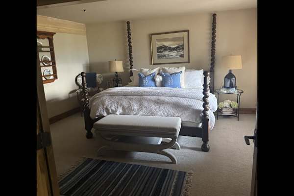 House sit in Edwards, CO, US