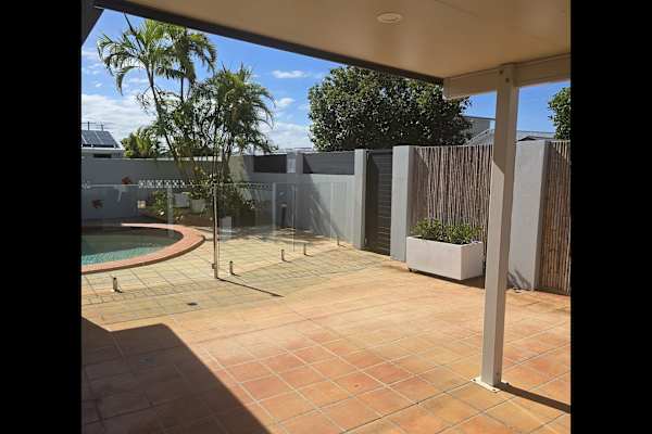 House sit in Gold Coast, QLD, Australia