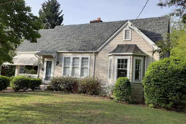 House sit in Lynchburg, VA, US