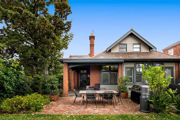 House sit in Melbourne, VIC, Australia