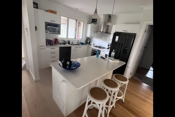 House sit in Melbourne, VIC, Australia