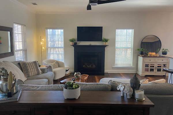 House sit in Mooresville, NC, US