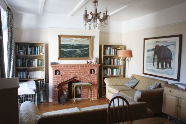 House sit in Acton, United Kingdom