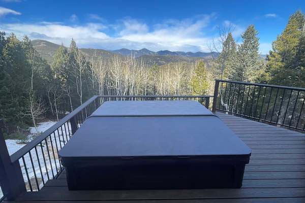 House sit in Evergreen, CO, US
