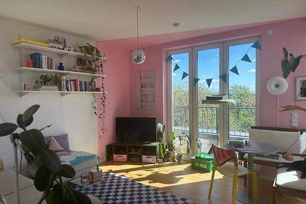 House sit in Berlin, Germany