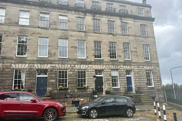 House sit in Edinburgh, United Kingdom