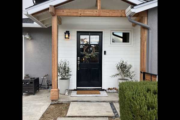 House sit in Carlsbad, CA, US