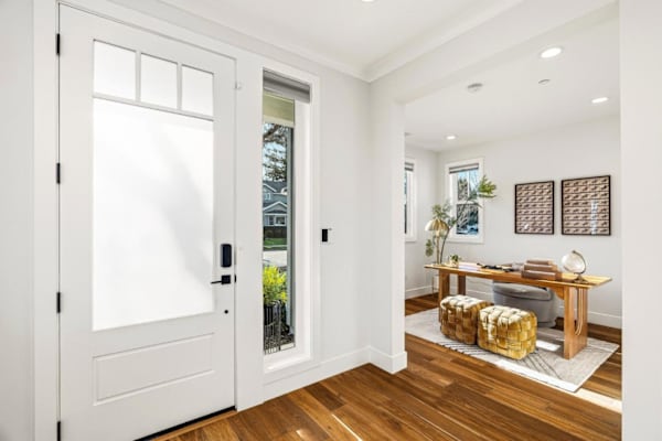 House sit in Los Altos, CA, US