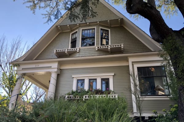 House sit in Petaluma, CA, US