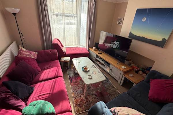 House sit in Ashford, United Kingdom