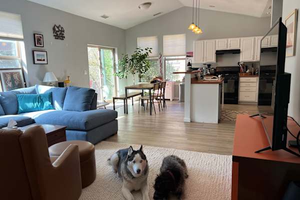 House sit in Glenwood Springs, CO, US