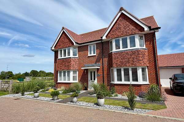 House sit in Hurstpierpoint, United Kingdom