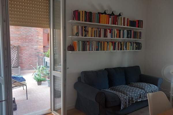 House sit in Milan, Italy