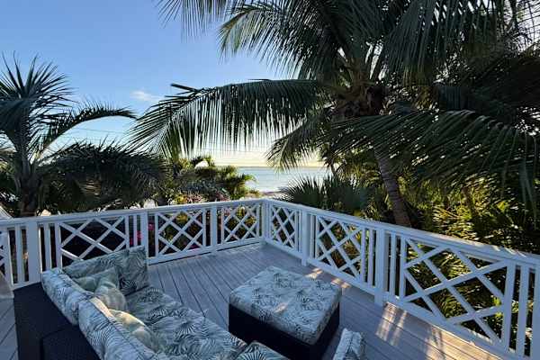 House sit in Dunmore Town, Bahamas