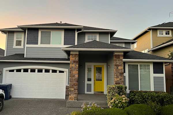 House sit in Bothell, WA, US