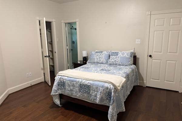 House sit in The Woodlands, TX, US