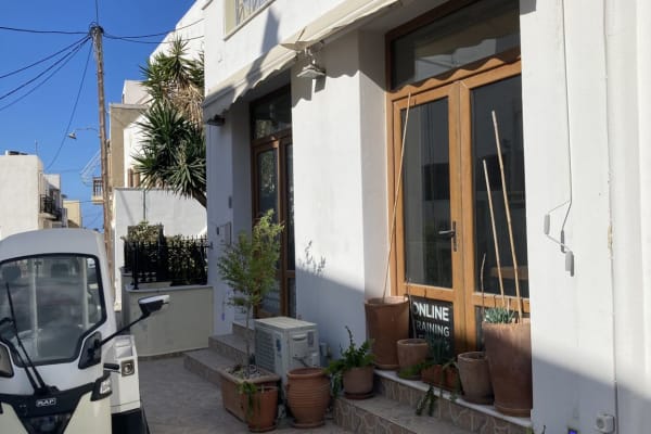 House sit in Náxos, Greece