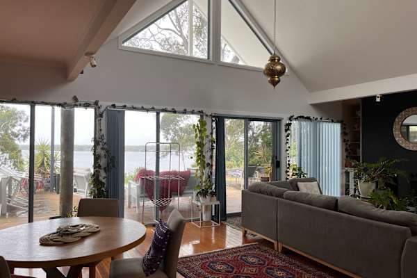 House sit in Metung, VIC, Australia