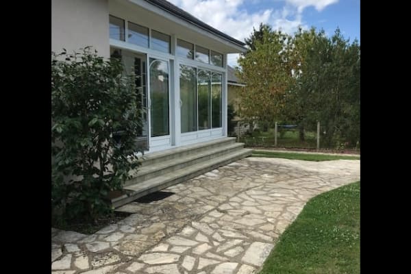 House sit in Amboise, France