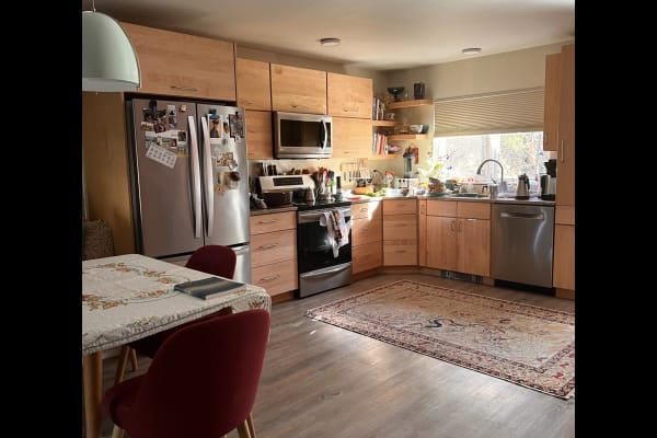 House sit in White River Junction, VT, US
