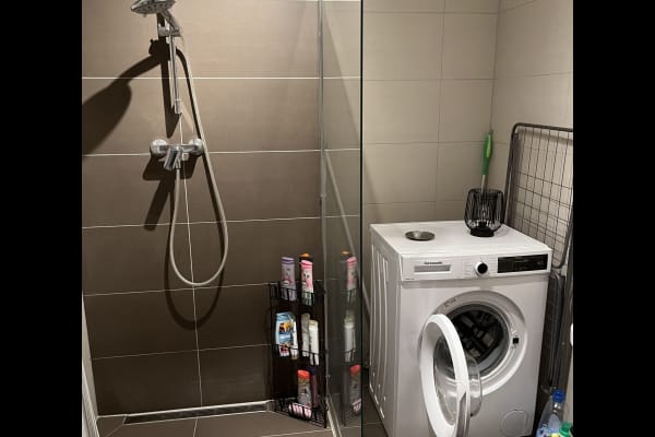 House sit in Vienna, Austria