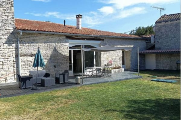 House sit in Sigogne, France