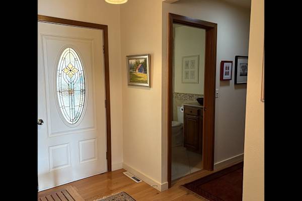 House sit in Anacortes, WA, US