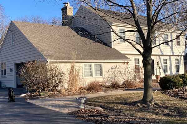 House sit in Brookfield, WI, US