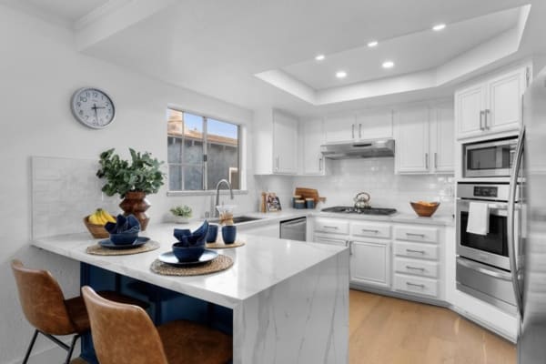 House sit in Redondo Beach, CA, US