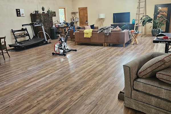House sit in La Cienega, NM, US
