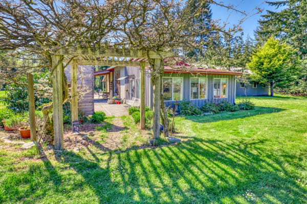 House sit in Freeland, WA, US
