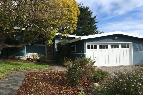 House sit in Monterey, CA, US