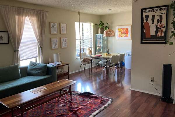 House sit in Austin, TX, US