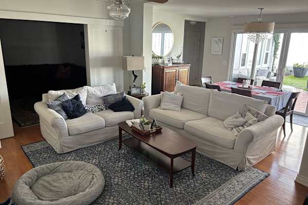 House sit in Coronado, CA, US