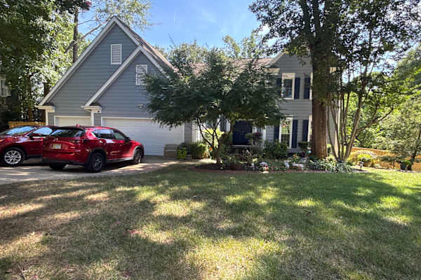 House sit in Charlotte, NC, US